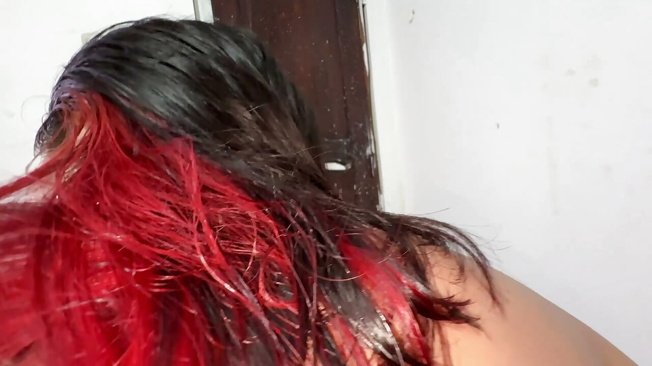 Joshila, pasine se tar enal seks. jab mere pati ghar par nahin the, mainne apne lavar ke saath enal seks kiya.