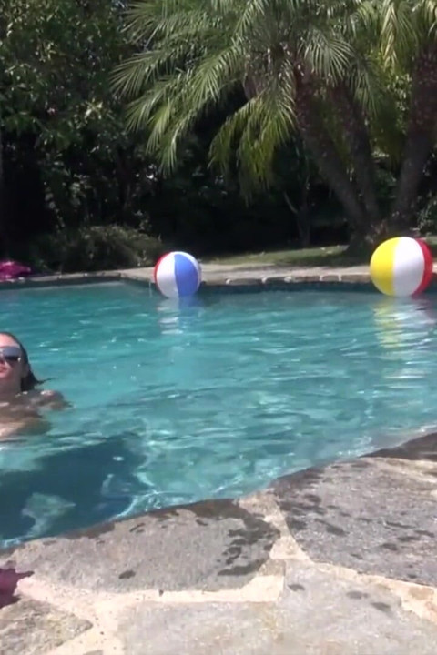 Esmer bebek için açık havada dölleme sikişi