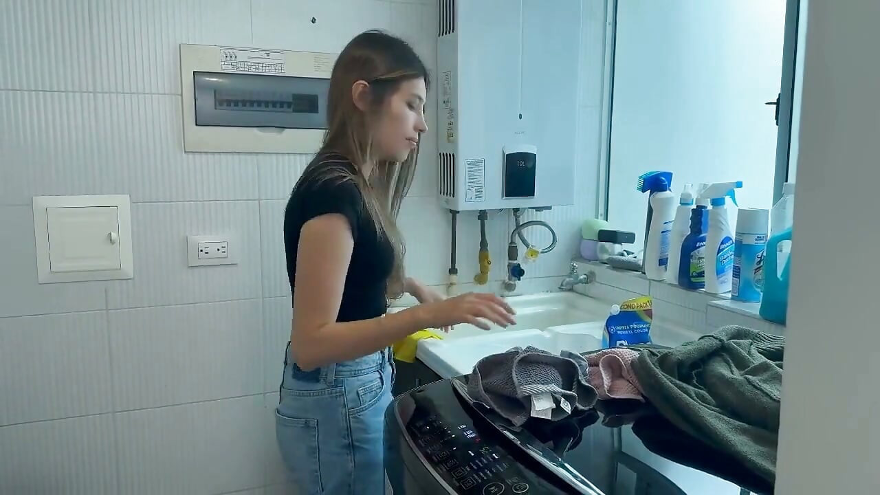 Mi Vecina Me Propone Follar En Su Casa