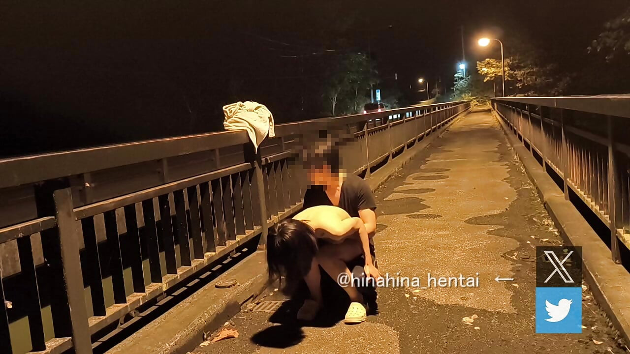 [Outdoor exposure] Exposed next to a car passing by! Embarrassing 💦 Japan/Japanese/Outdoor/Shaved/Loli/Kinky /hentai/asia/shaved