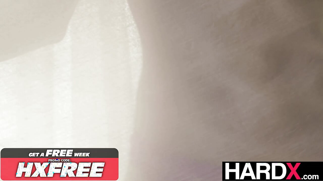 HARDX - अधोवस्त्र सुनहरे बालों वाली Jazmin Luv हर इंच बड़े लंड के लिए कराहती है
