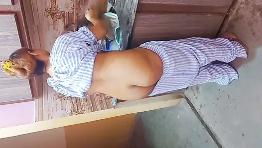 Сводный братец дези трахнул пухлую большую сводную сестру с грязным разговором хинди