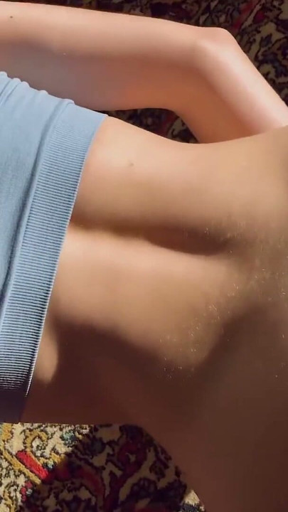 Hot sex in yoga pants. Fucked that creamy pussy! She eats cum! | Clip 1