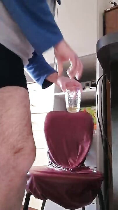 Îmi place foarte mult, îl puteți auzi din vocea mea caldă!