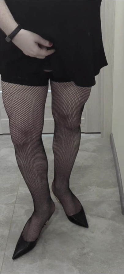 Flat Chastity And High Heels