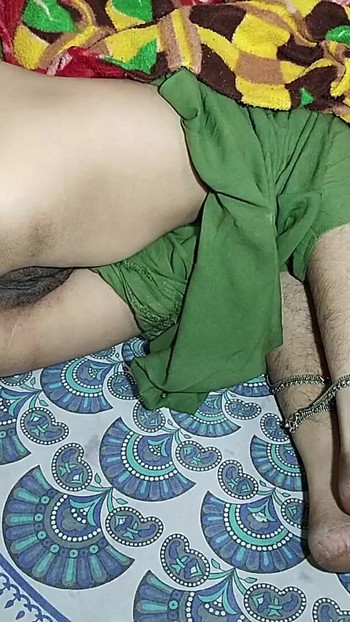 زوج الأم يمارس الجنس مع ابنة زوجها فيديو ديسي مثير ، فيديو MMS مثير ، فيديو جنسي ، أول مرة ممارسة الجنس | مقطع 1