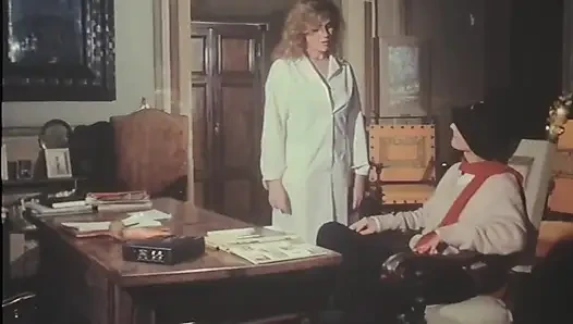 Psikoloğdaki Trans Kadın: Doktor Tarafından Emilir Ve Doktor Tarafından Kıçla Sevişilir