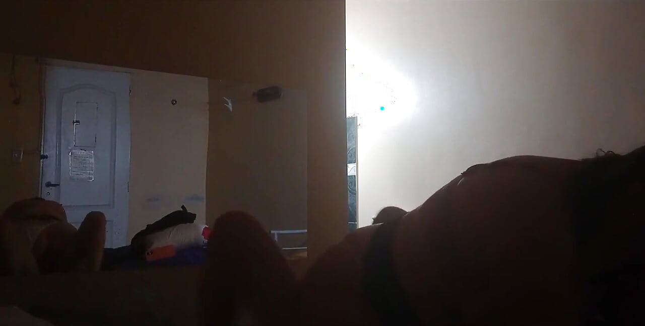 Me recoge en un motel muy agradable.