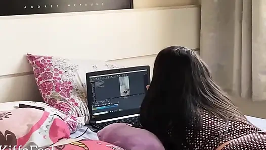 Goddess Kiffa's Perfect Feet Exibicionism and Foot Ignored