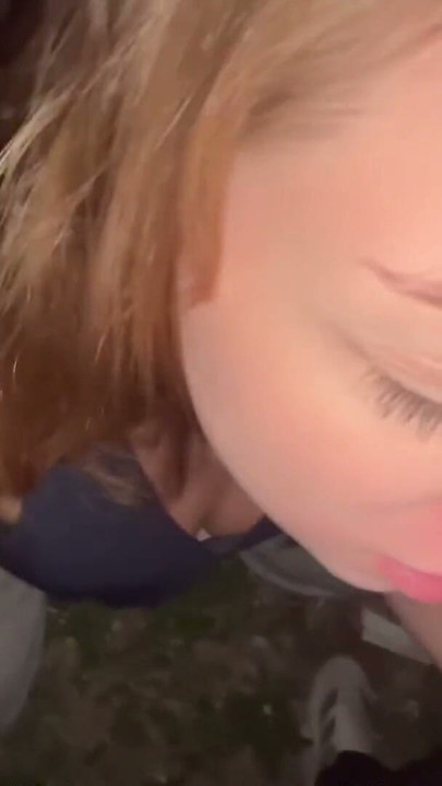 Took my girl to Carrot Party and she peeled my carrot hard | Đoạn video ngắn 2