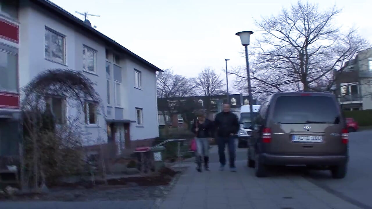 Ponořte se do této amatérské akce s nympho německou děvkou