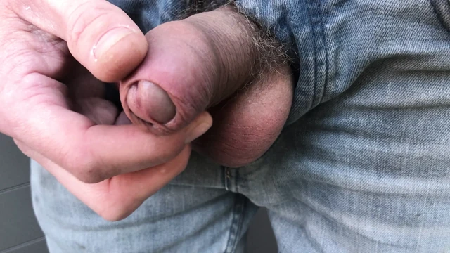 uncut 4K playing