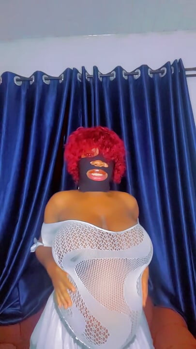 Sexy schwangere dame schreit