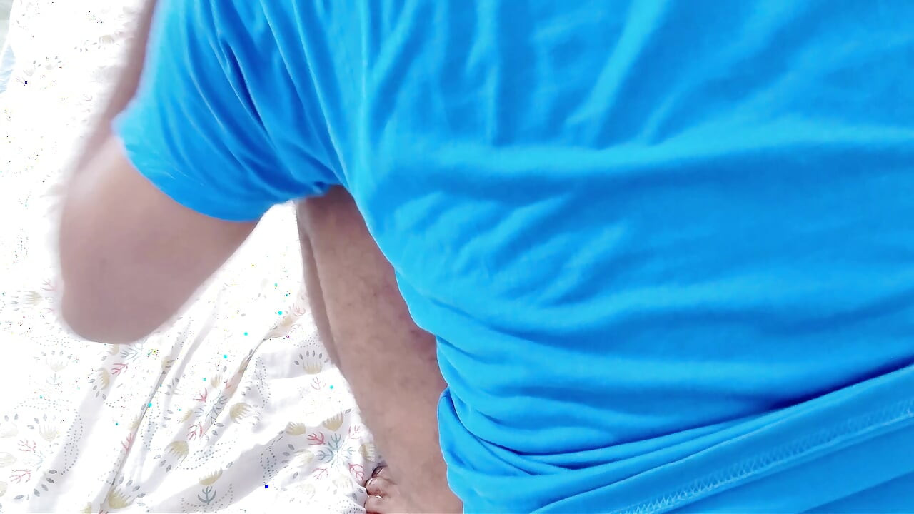 I massage my stepmom big ass with big cock and fuck her tight ass