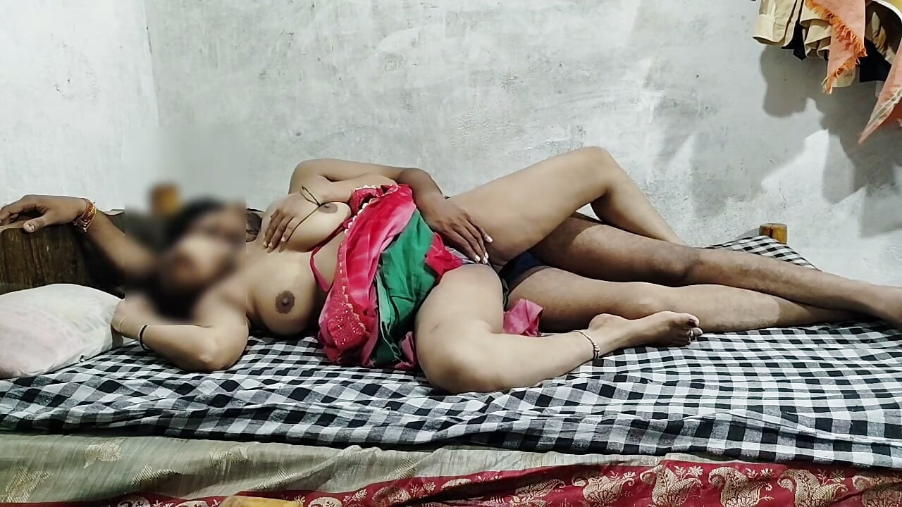 🔥Original sex footage of indian wife secretly at night 💋