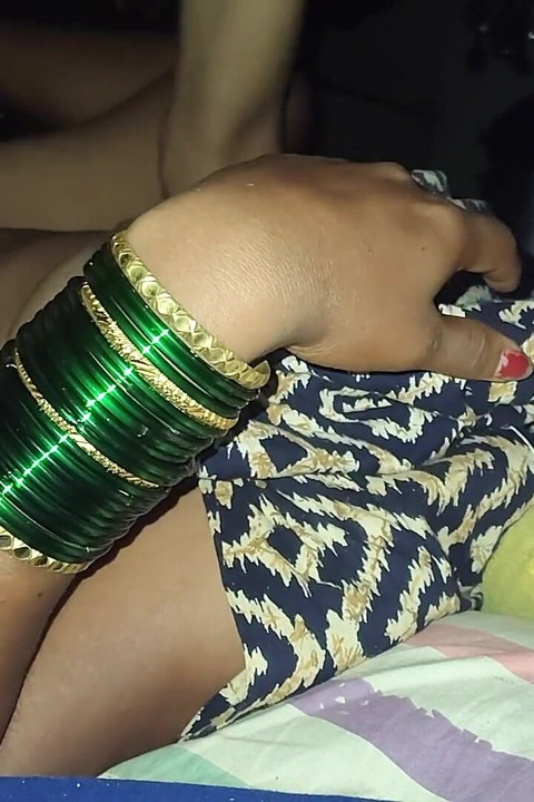 Enjoying Morning Tight Pussy Sex with Desi Step Mom. Real Sex Video. Horny Indian MILF.