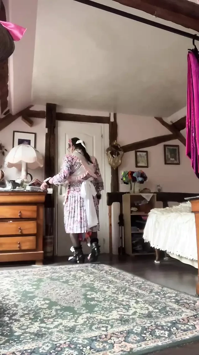 In vintage boniche outfit for a day