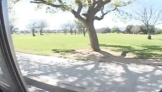 Islak genç kaltağın amcığı sert sikiliyor