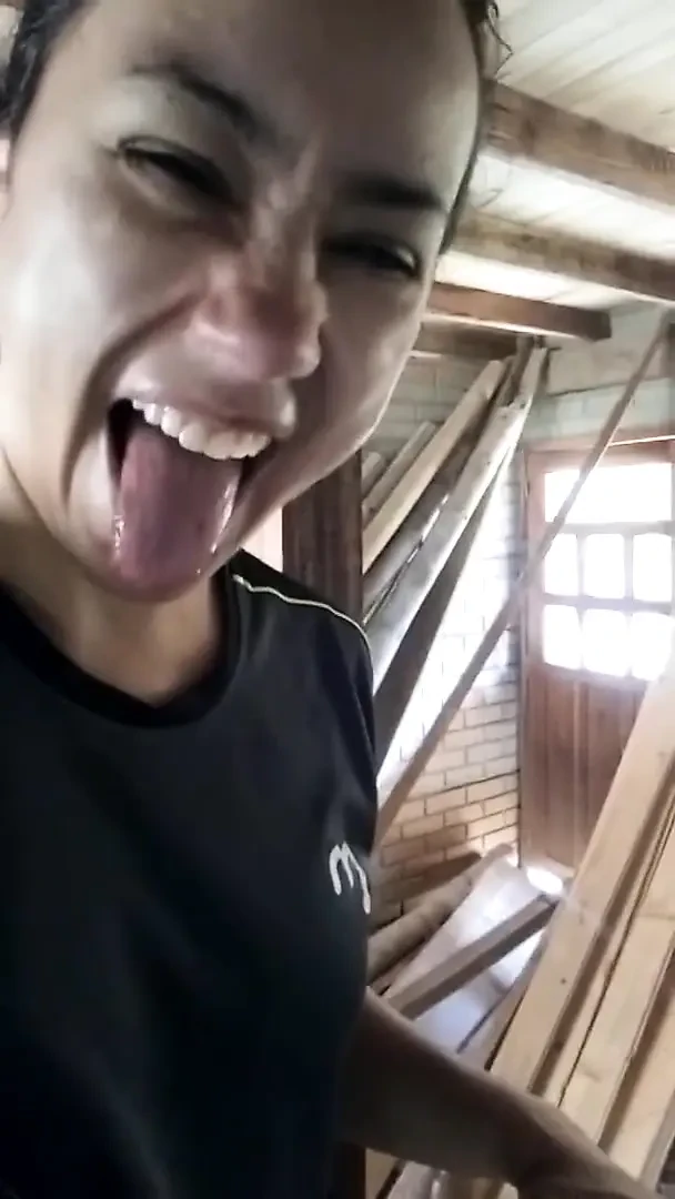I masturbate houses under construction