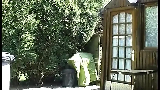 Papi вызывает сантехника, чтобы укрепить секс Кармен