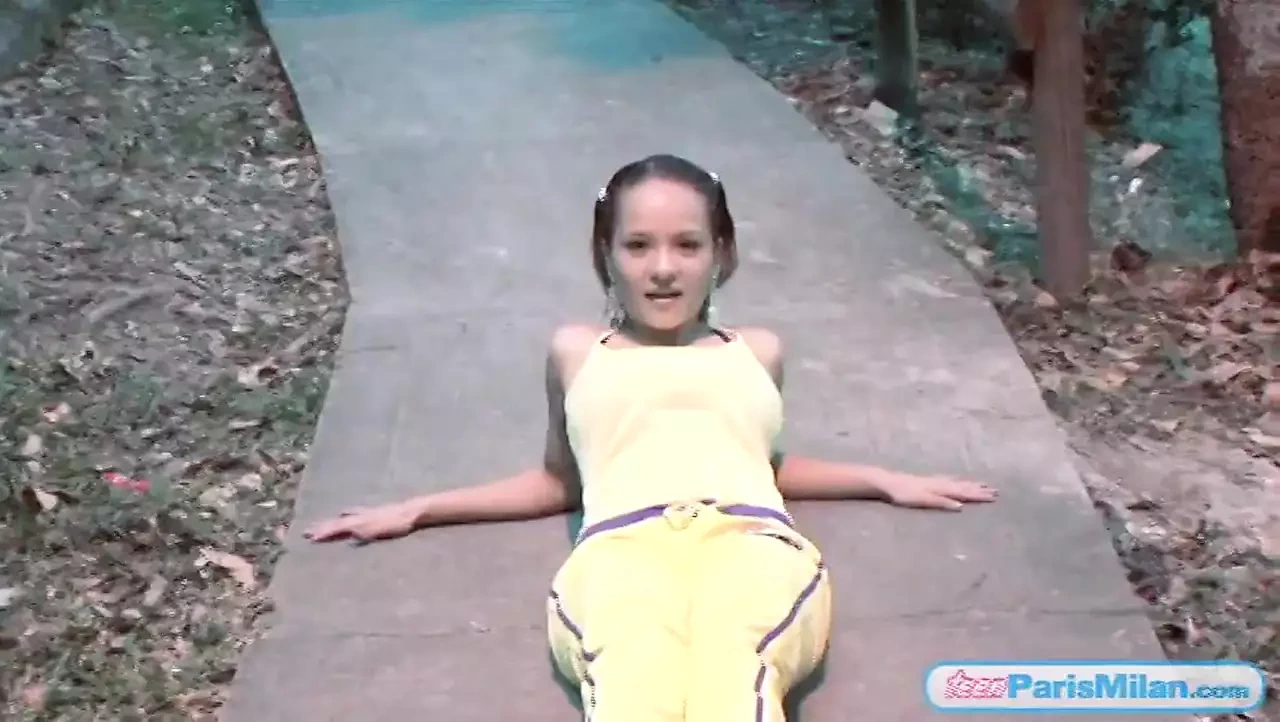 巨乳少女把她们弄出来