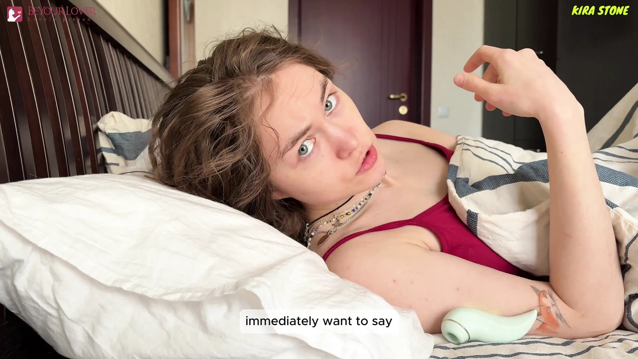 Beyourlover自慰成人玩具：碰撞测试。Kira Stone达到真正的高潮