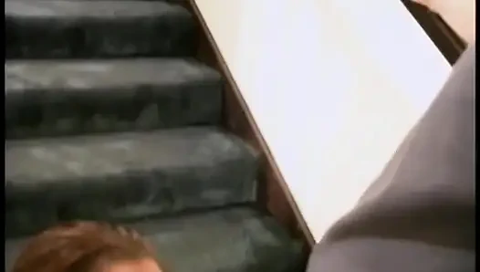 Bu sıska egzotik genç kızın sıkı mükemmel amında güzel sert sikiş