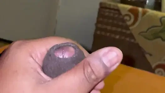 Siyah eşcinsel şişman zenci yarağıyla mastürbasyon yapıyor