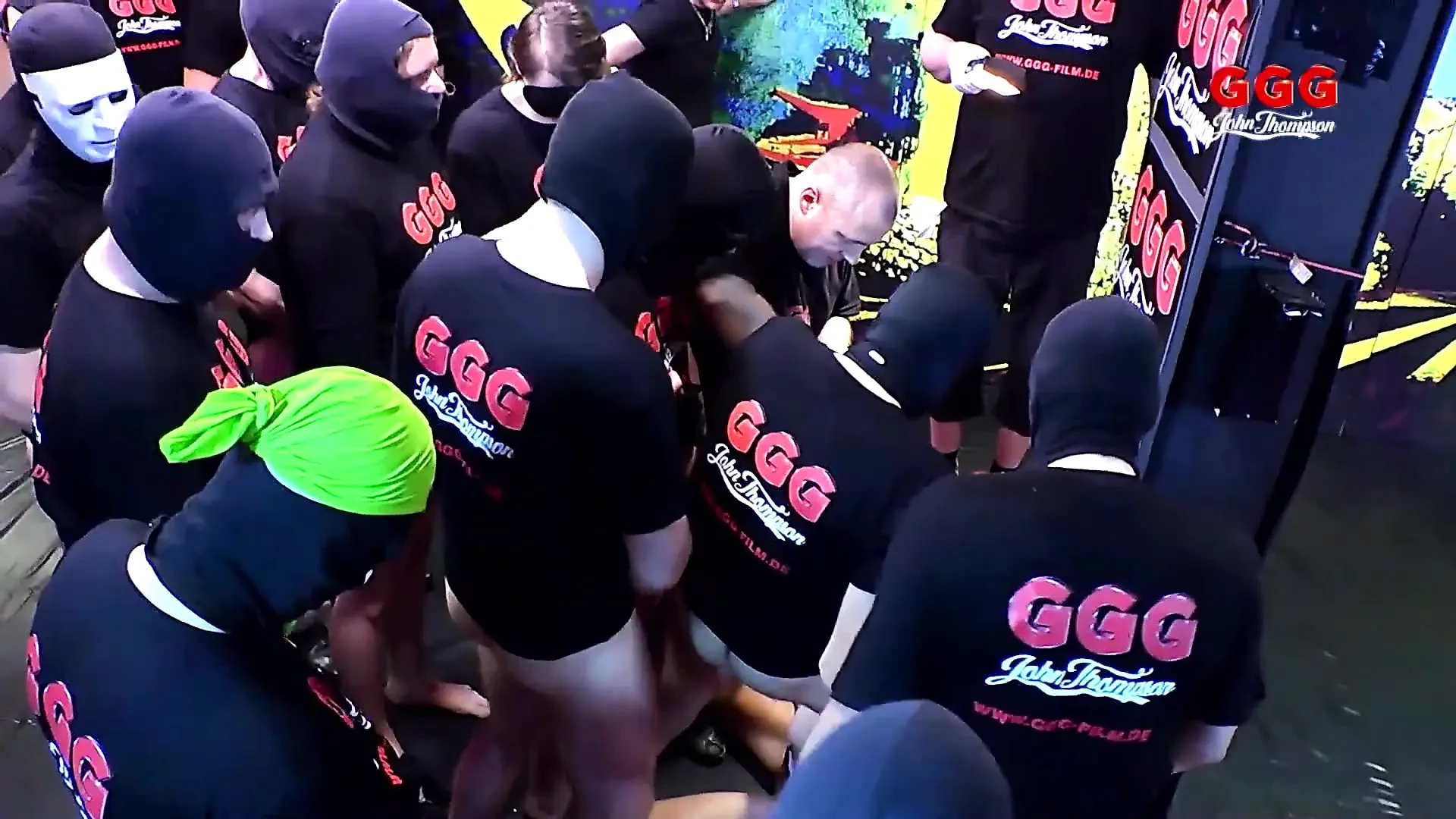 Ggg John Thompson - Reife Nachbarin Gibt Dem Teen Das Erste Mal