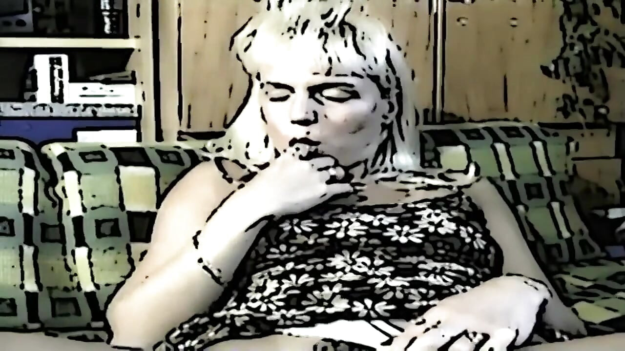 Blondele și brunetele excitate sug pula și au parte de ejaculări faciale hazdoase