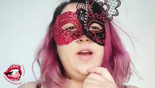 Saya memakai lipstik saya