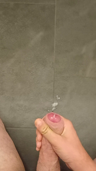 晨間射精...