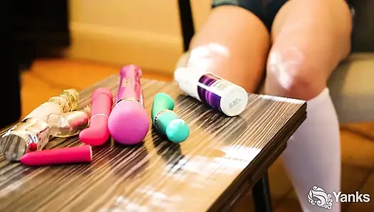 Jessie Lee Pierce Hits Her Clit and Pussy! - Full 4K Remaster