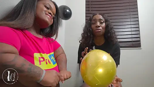 Госпожа Lyric Sky доминирует с лактацией чернокожей карлик Shawty: поклонение ступням, поедание задницы, поп-шарика и Goon топливо!