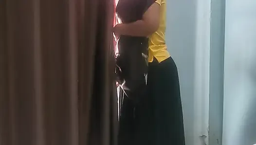 Indonesian housewife secretly met her husband before he returned home.