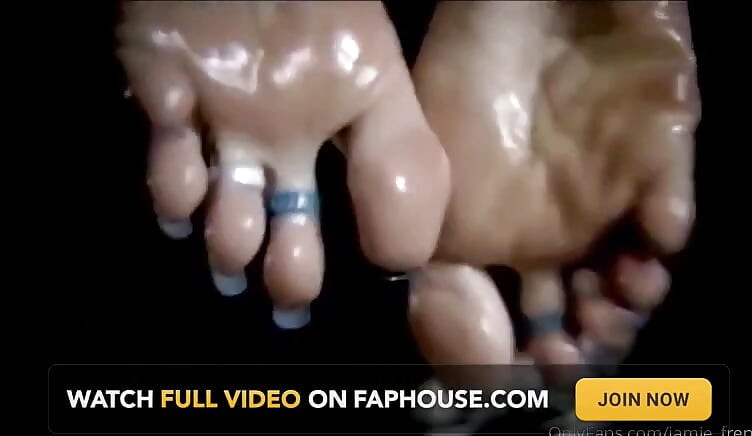 Bluenails_2