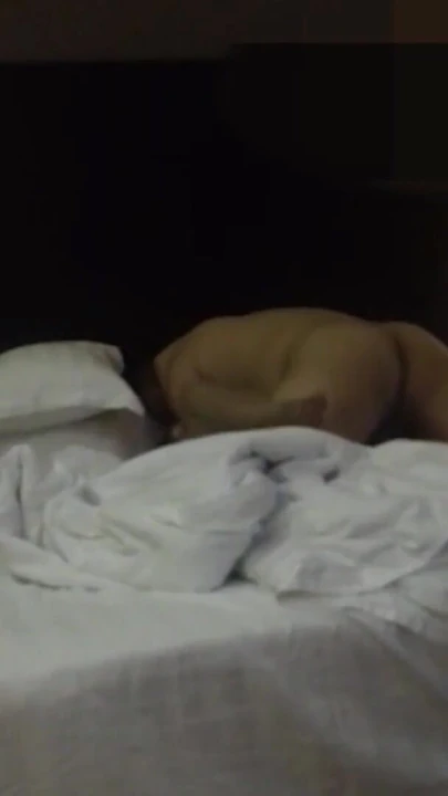 Momento emocional de "Padrasto me fode novamente"