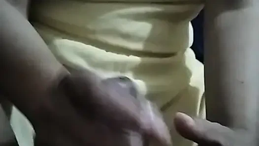 Pijat kontol dengan tetangga sangat menantang