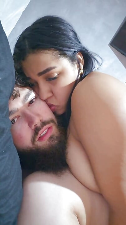 Whore Just Arrived in the United States Fucking Without a Condom with a Gringo