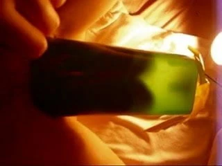 Enorme coño bombeado en una taza de wowimbig