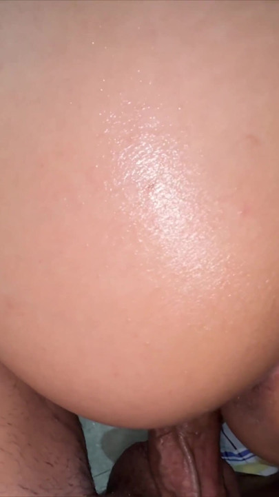 My Friend Lets Me Have Sex with His Wife, Who Has a Huge Ass.