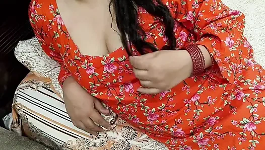 Meine heiße ehefrau wartete auf mich, weil ich spät nach hause gekommen war