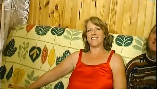 A Pure Amateur Couple Who Wants a Souvenir on Video