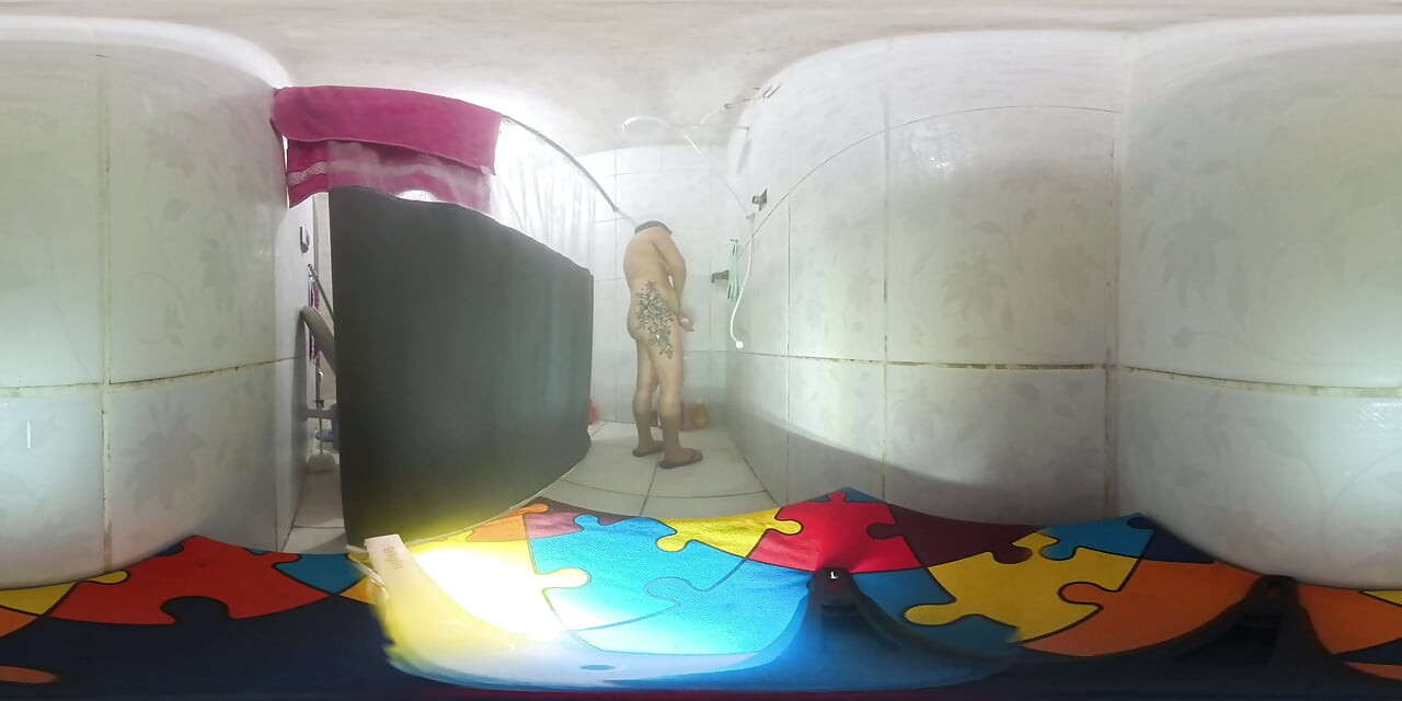 Gel benimle banyo yap!