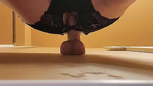 Anal büyük boşalma dildo derin
