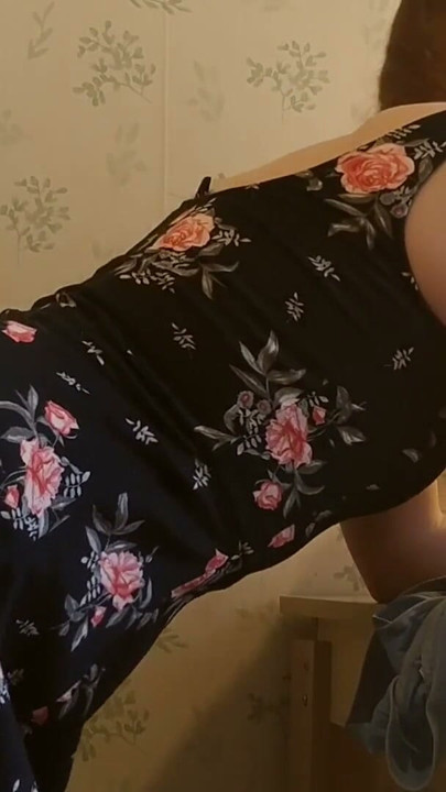 Helped my husband in the kitchen with fruit. Fucked herself with a huge pear in front of her husband while he was preparing dinn | Clip 1