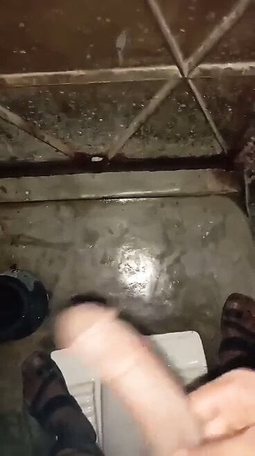 Bangladeshi boy bathroom jerk part 2