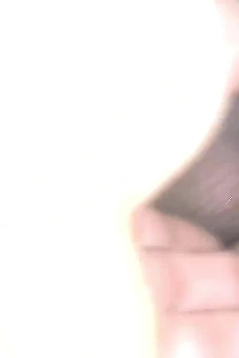 Egípcio sexo a três corno marido esposa compartilhando na cama colega de quarto