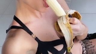 Bananen essen