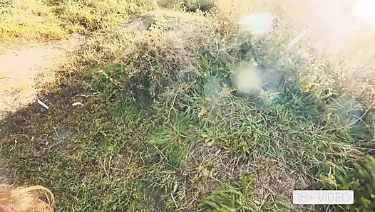 Halka açık sakso ve ağıza boşalma sürtük fitness modeli